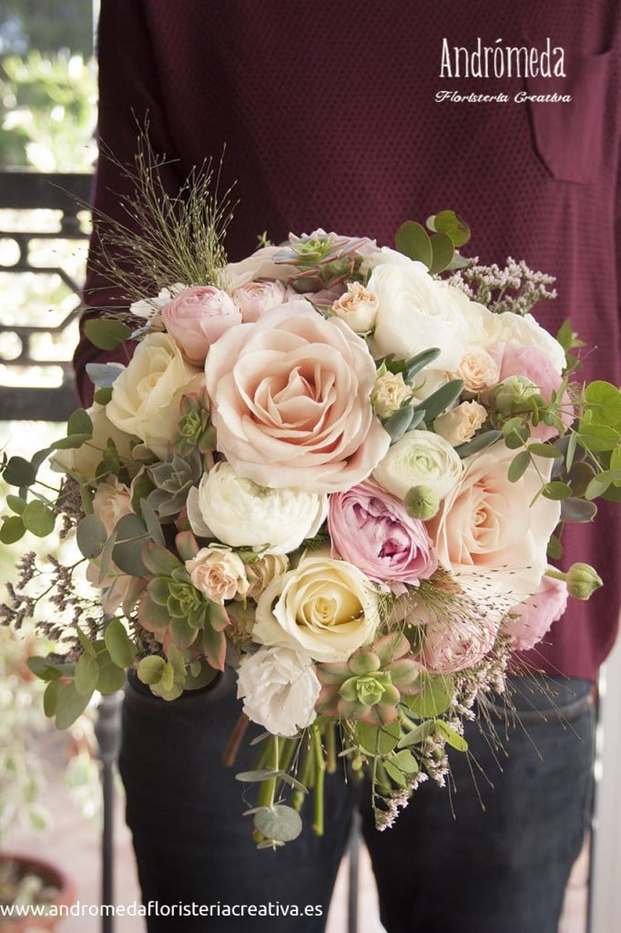 ramo de novia con plantas crasas