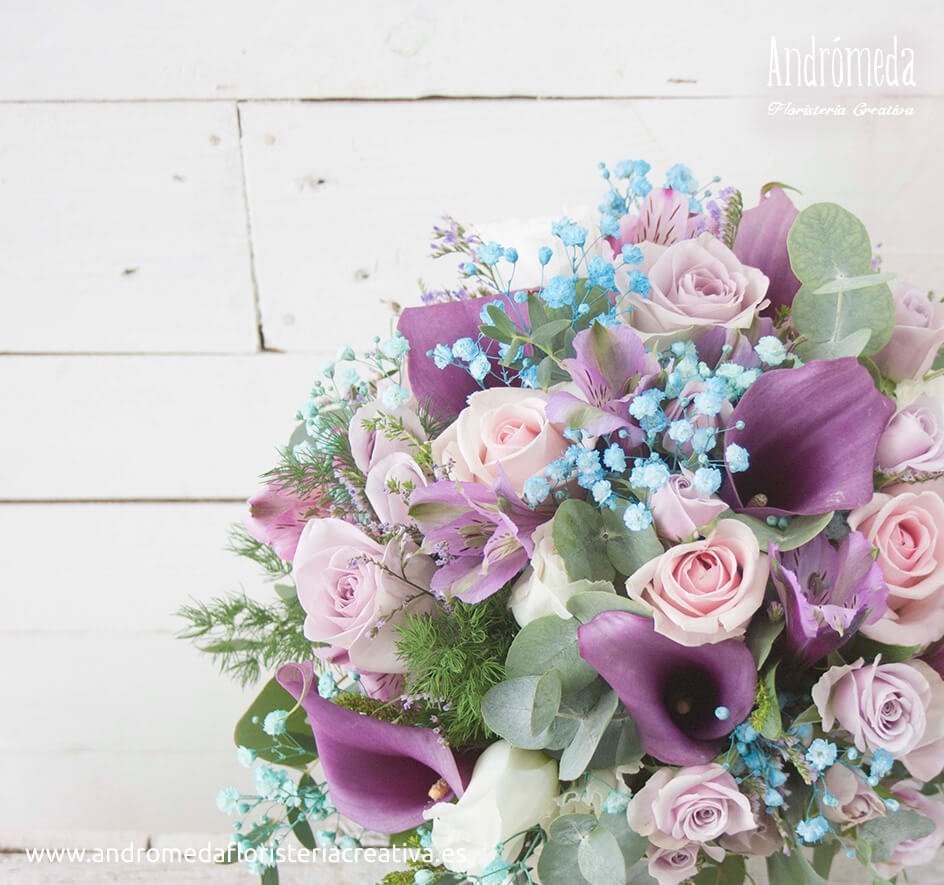 ramos de novia naturales con colores diferentes